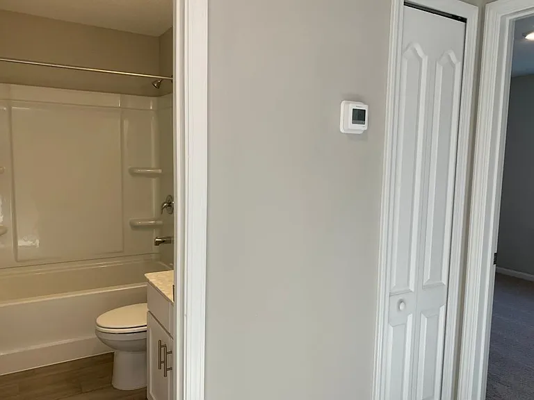 Codona Glen Dr — Photo 9