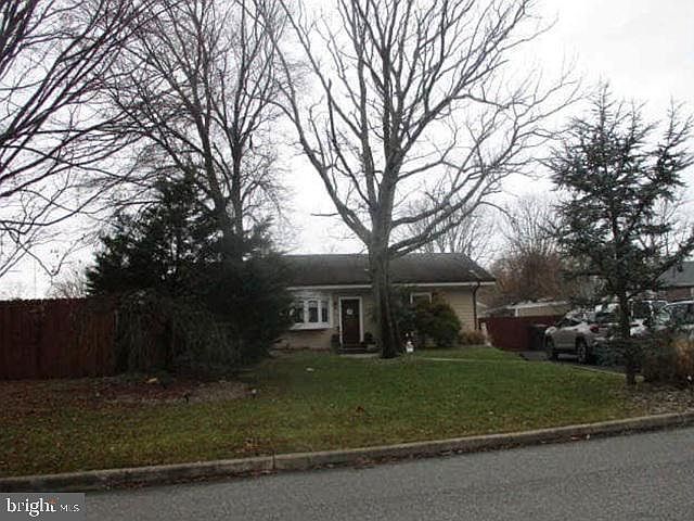 1st image of 294 Delaware Dr