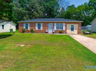 3208 Delia Ln NW, Huntsville, AL 35810