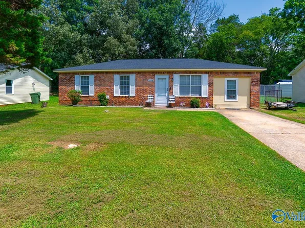 3208 Delia Ln NW, Huntsville, AL 35810