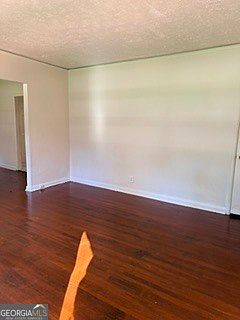 4th image of 2693 Ellen Way