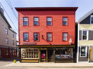 429-431 Thames St, Newport, RI 02840