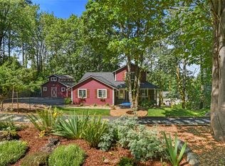 1585 Parkview Dr NE, Bainbridge Island, WA