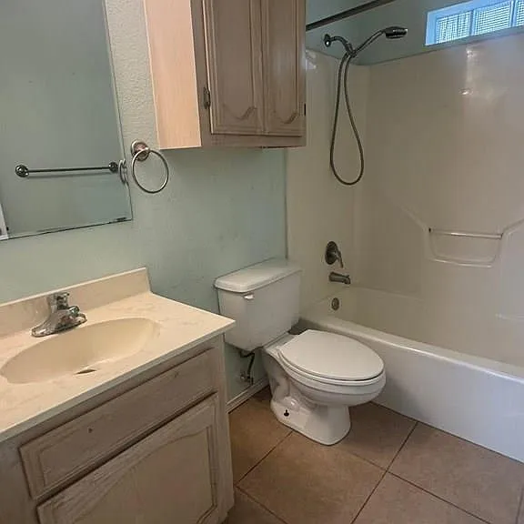 108 W Capricorn Dr — Photo 28