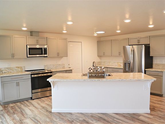 3rd image of 1380 Jobs Peak Dr #Nv