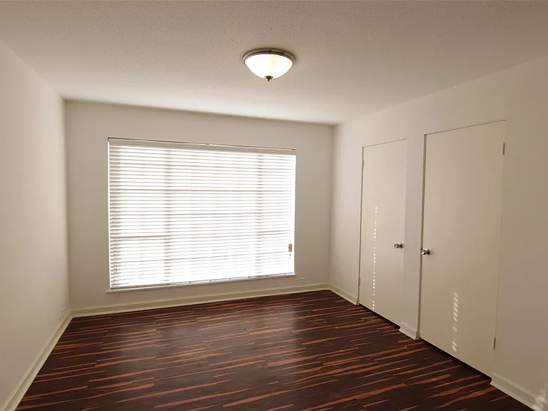 2101 Fountain View Dr #35 — Photo 12