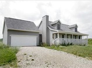 875 Beach Dr N, Battle Creek, MI 49017