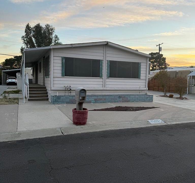 1st image of 73591 Algonquin Pl