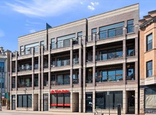 1426 W Irving Park Rd APT 3, Chicago, IL 60613