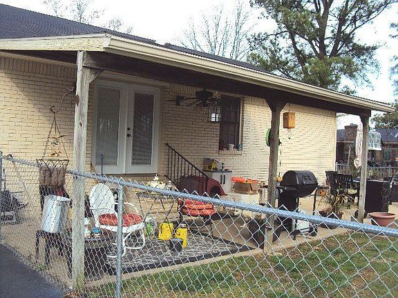 Spacious and Relaxing Patio