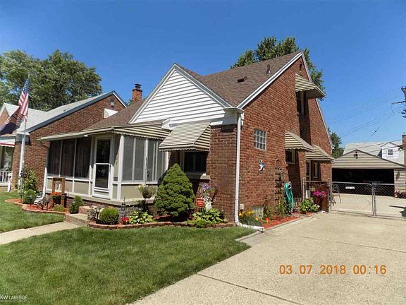 2nd image of 17825 Biehl St