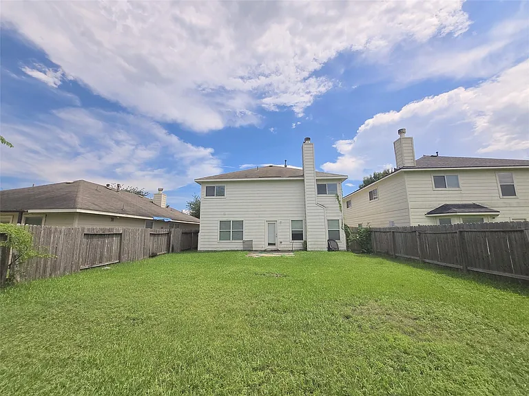 1423 Stone Bluff Dr — Photo 29