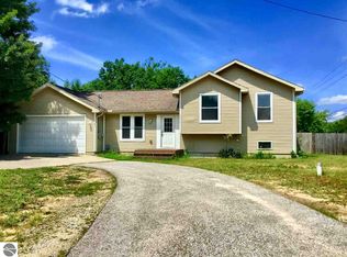 2536 W Railroad Ave, Interlochen, MI 49643