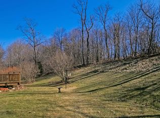 27 Breezy Hill Dr, Wingdale, NY 12594