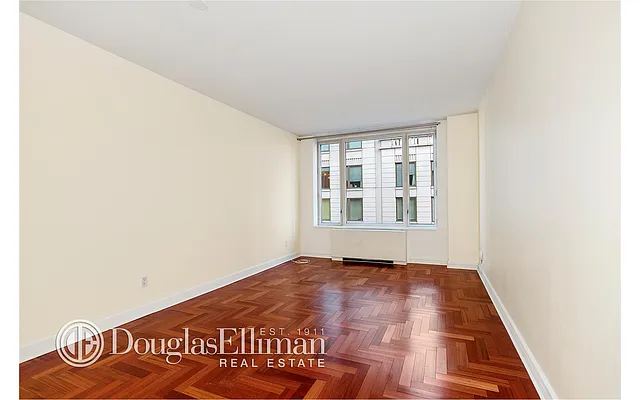 Rented by Douglas Elliman | media 19