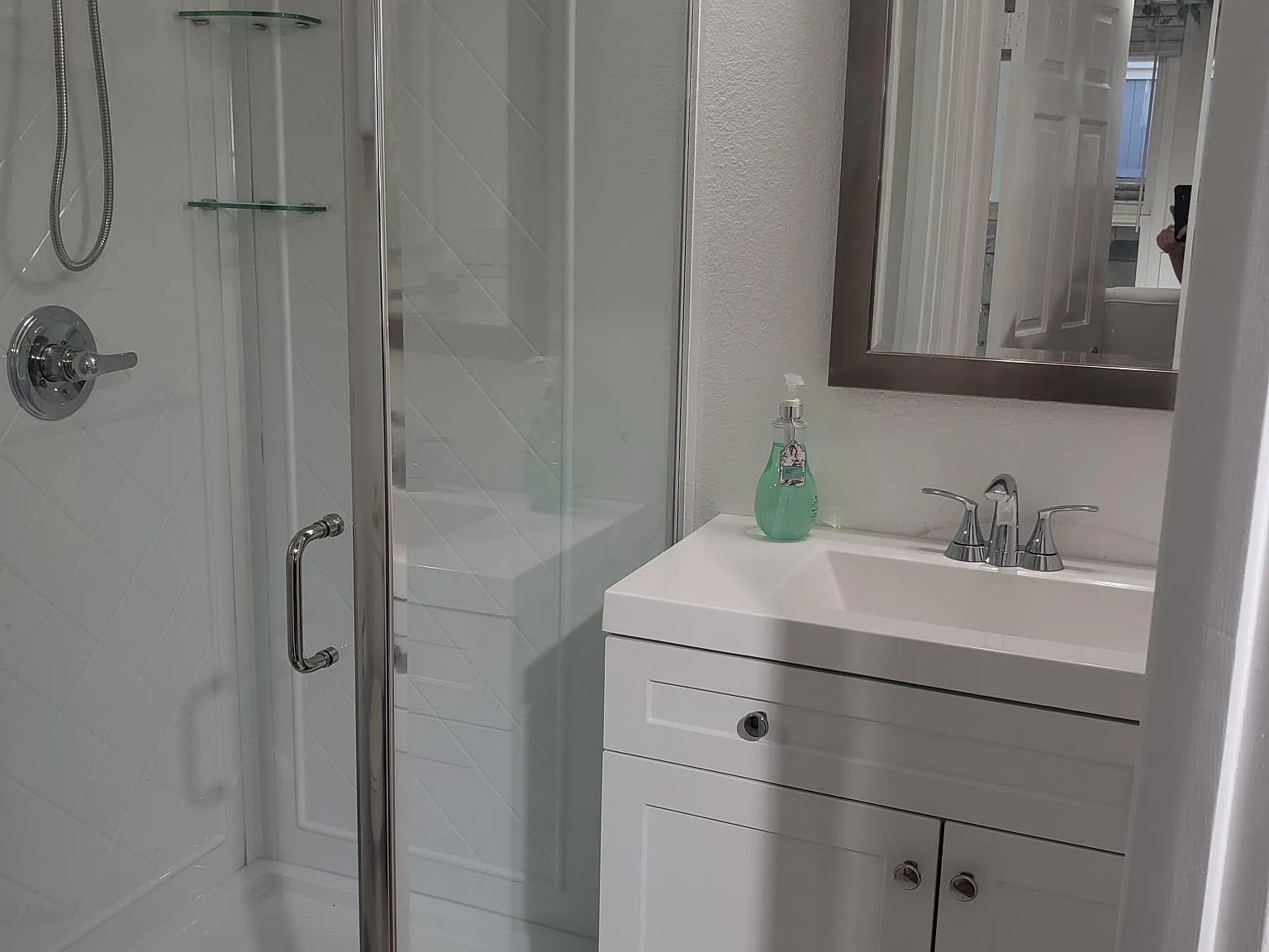 Studio, $2,820 — Photo 4