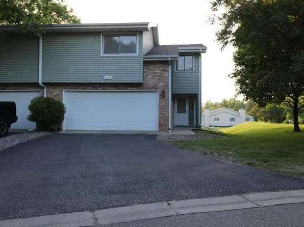 18300 Creeks Bend Dr, Minnetonka, MN 55345