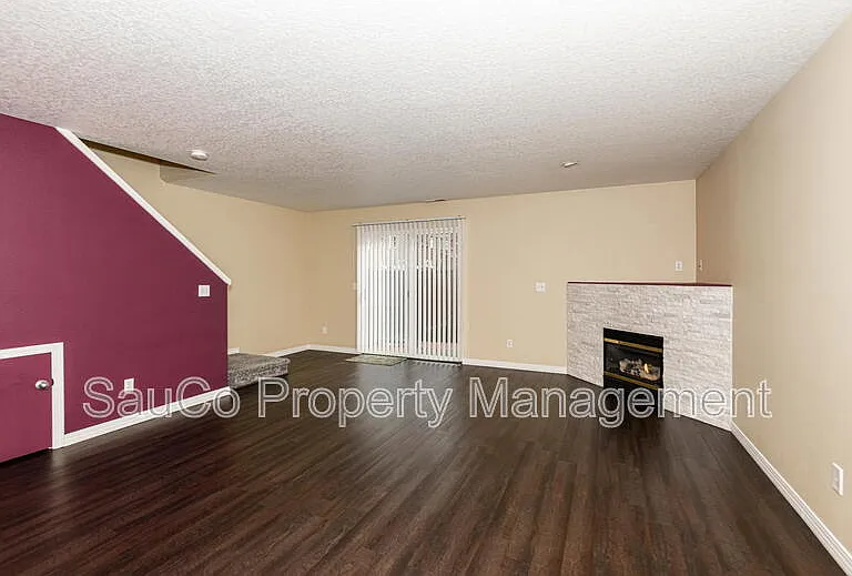 19878 Kendall Ln — Photo 4