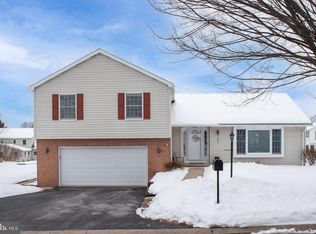 1469 Chaumont Ave, State College, PA 16801