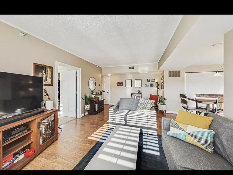 245 Burlington Ave #209 — Photo 6