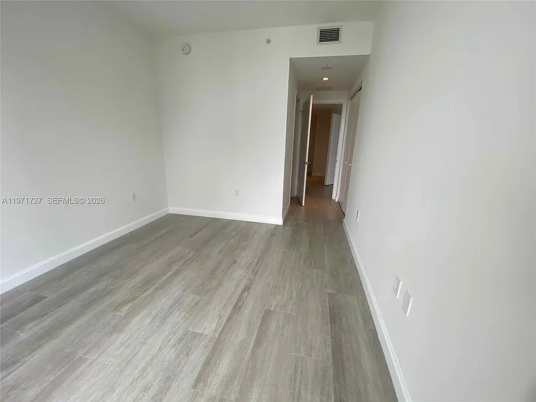 45 SW 9th St #3703 — Photo 44