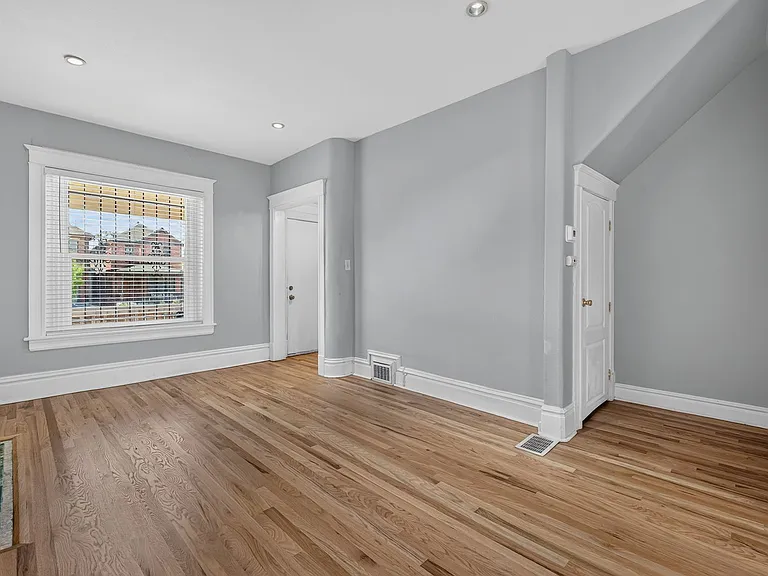 3030 Stout St — Photo 8