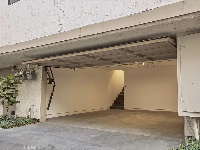 6121 Shoup Ave #10 — Photo 13