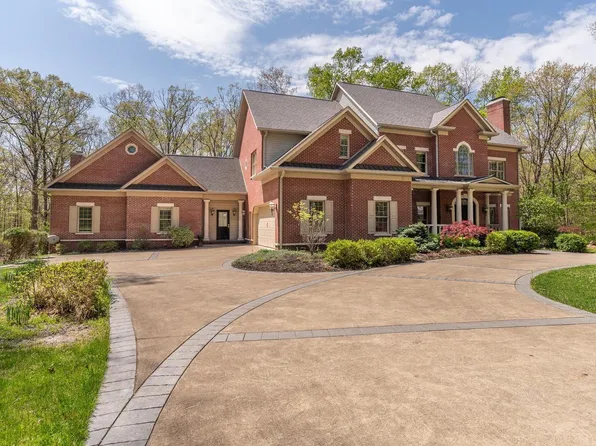 4400 S Inverness Crst, Bloomington, IN 47401