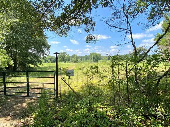 E 1023rd Rd, Muldrow, OK 74948