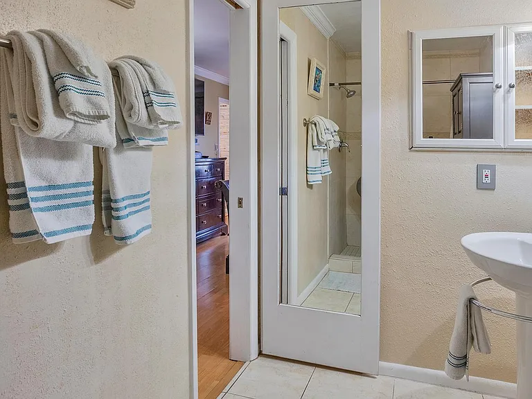 3911 Americana Dr — Photo 16