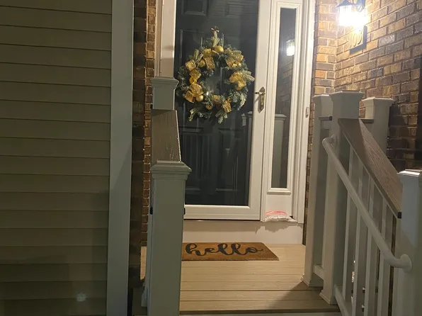 103 Fox Run Court, Newington, CT 06111