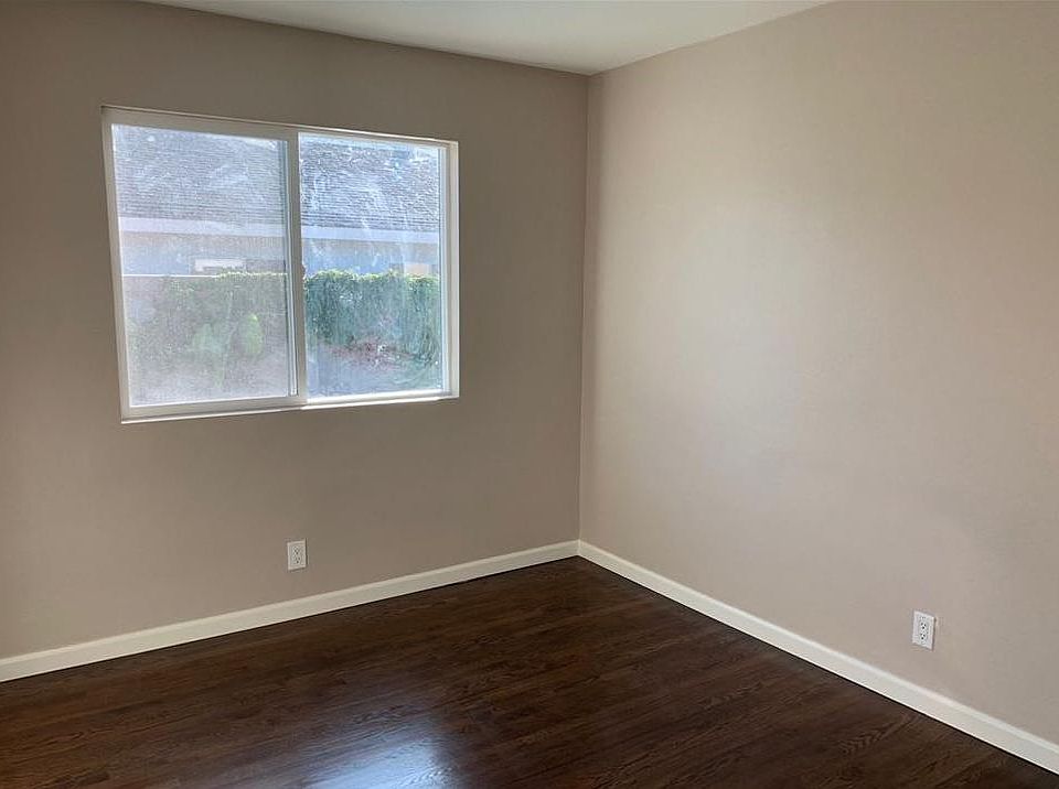 2nd image of 7113 Lynalan Ave