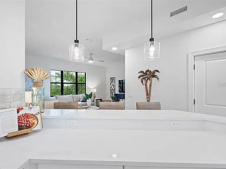 6418 Margarita Shores Ln — Photo 25