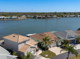 10717 Maui Cir, Estero, FL 33928