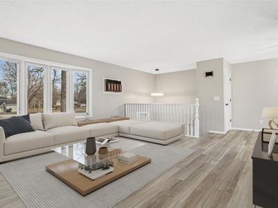35 Knollwood St W, Annandale, MN, 55302