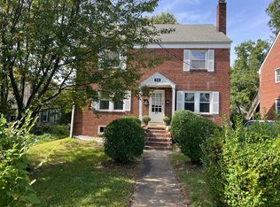 114 N Brookside Dr #1, Arlington, VA 22201