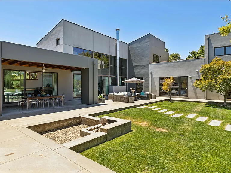 20420 5th St E — Photo 43