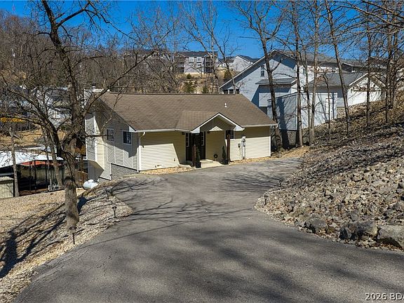 4th image of 1403 Ginger Rd