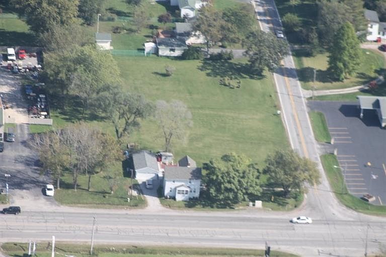 1st image of 12845 Wicker Ave