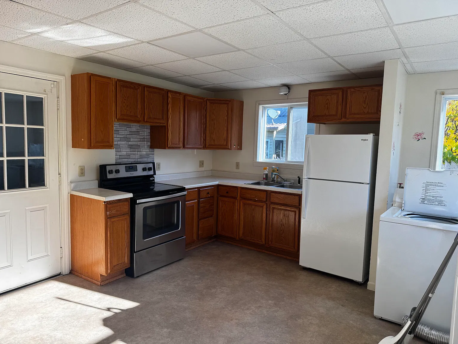 2 bed, 700 sqft, $950 — Photo 1
