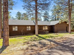 3307 Pine Cone Dr, Overgaard, AZ 85933