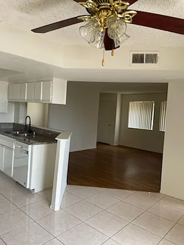 061 - Orange Grove Apartments Photo 1