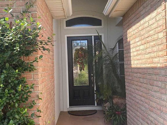 2nd image of 1330 Autumn Breeze Cir