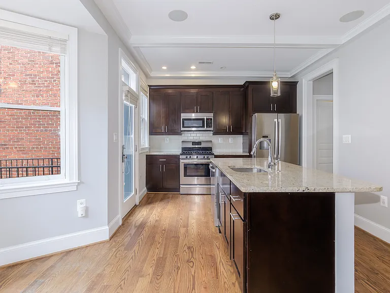 1022 Independence Ave SE — Photo 12