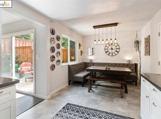 99 Fountainhead Ct, Martinez, CA 94553