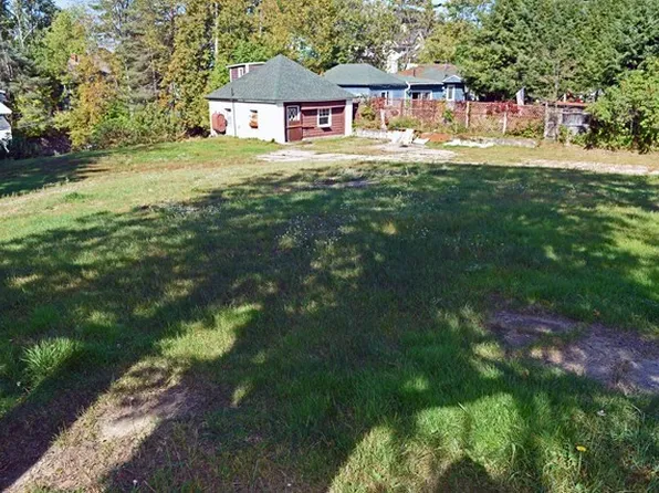 55 Franklin Ave, Saranac Lake, NY 12983