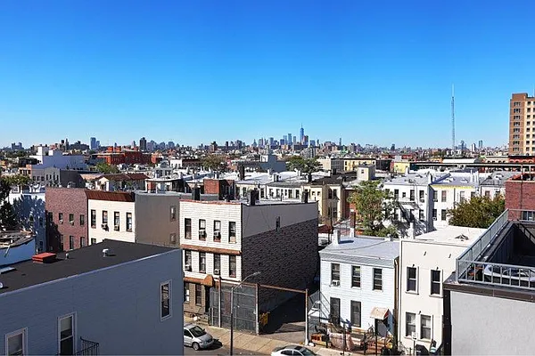 Rented by Arwell Realty | media 34