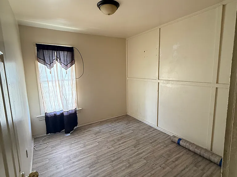 611 W North St #2 — Photo 5