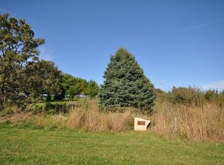 5405 SW Lake Ridge Dr, West Des Moines, IA 50265