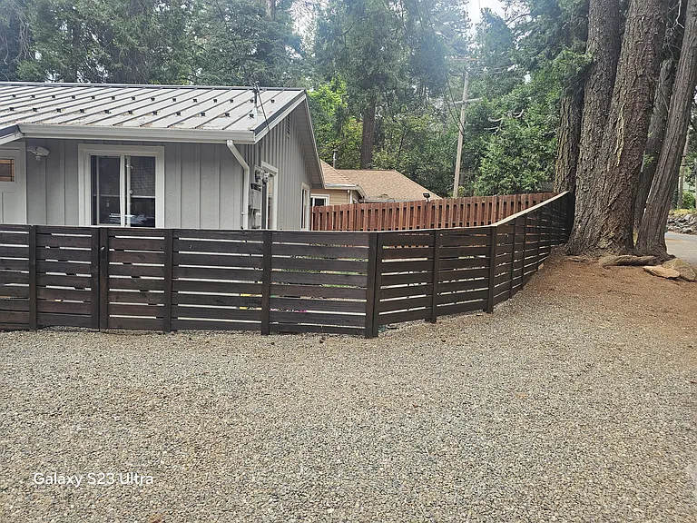 Maple Ave — Photo 1